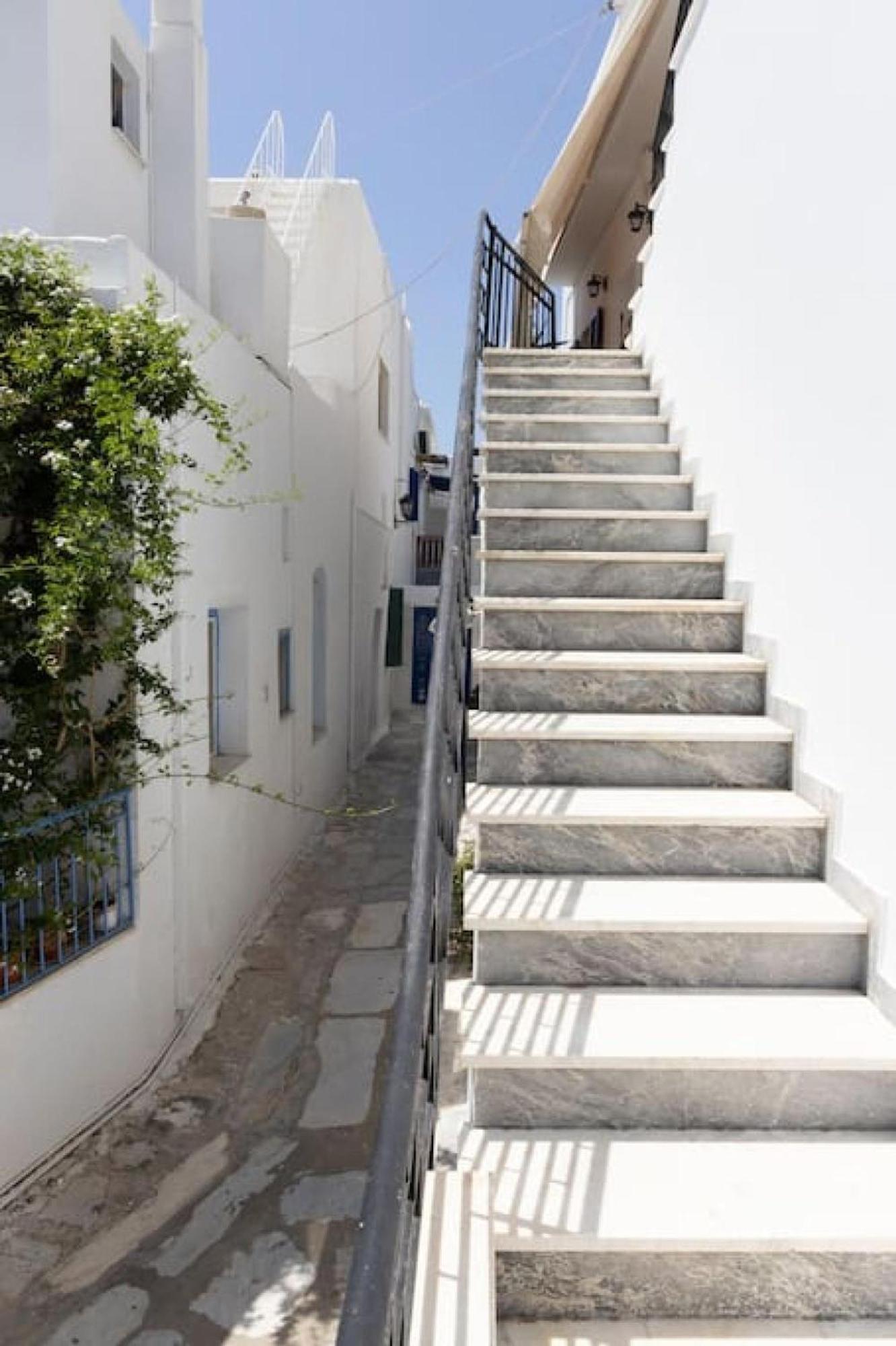 Summer Grace Tinos Luaran gambar